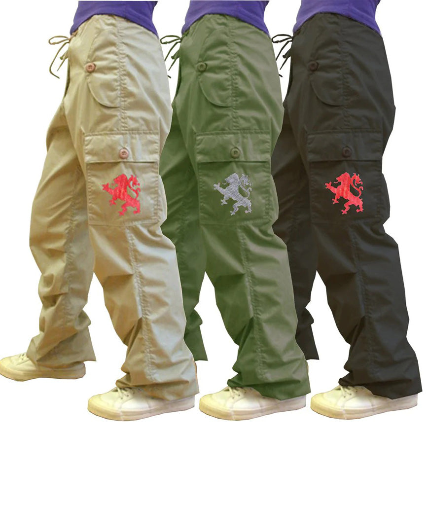 Панталон Yoshi с бродерия на лъв върху карго джоб #91635 Мъжки